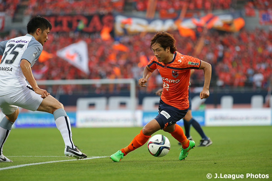 เกมสุดท้าย 5 นาทีเกลี้ยง ฟาเจียโน่ โอคายามะ สร้างปรากฏการณ์แฟนบอลเต็มทุกเกม