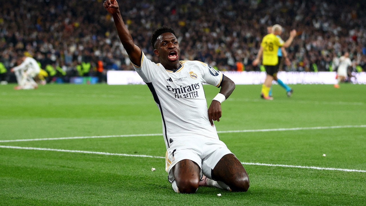 วินิซิอุส จูเนียร์ บทสรุปเส้นทางปีกแซมบ้าและอนาคตที่เบร์นาเบว