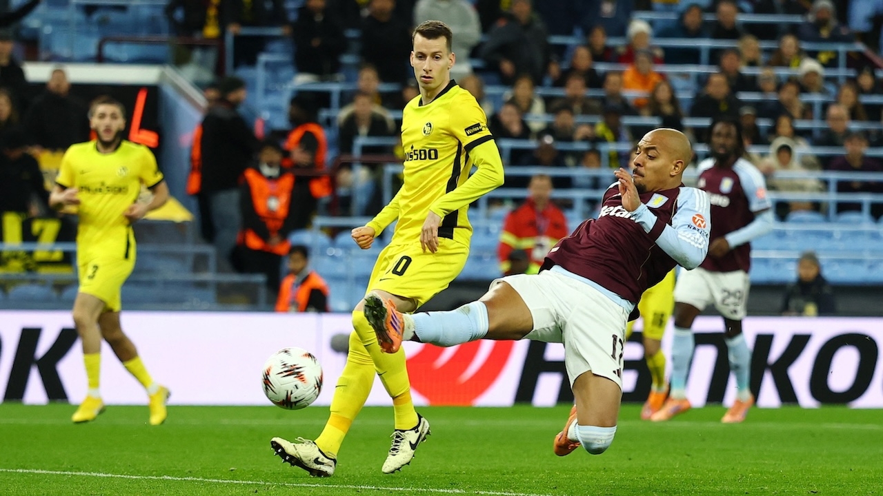 ผลบอลเมื่อคืน แอสตัน วิลล่า เบียดชนะ ยัง บอยส์ ขึ้นรองฝูงยูโรป้าลีก