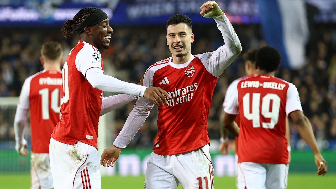 ผลบอลเมื่อคืน อาร์เซน่อลถล่มคลับ บรูซ ยึดจ่าฝูง UCL